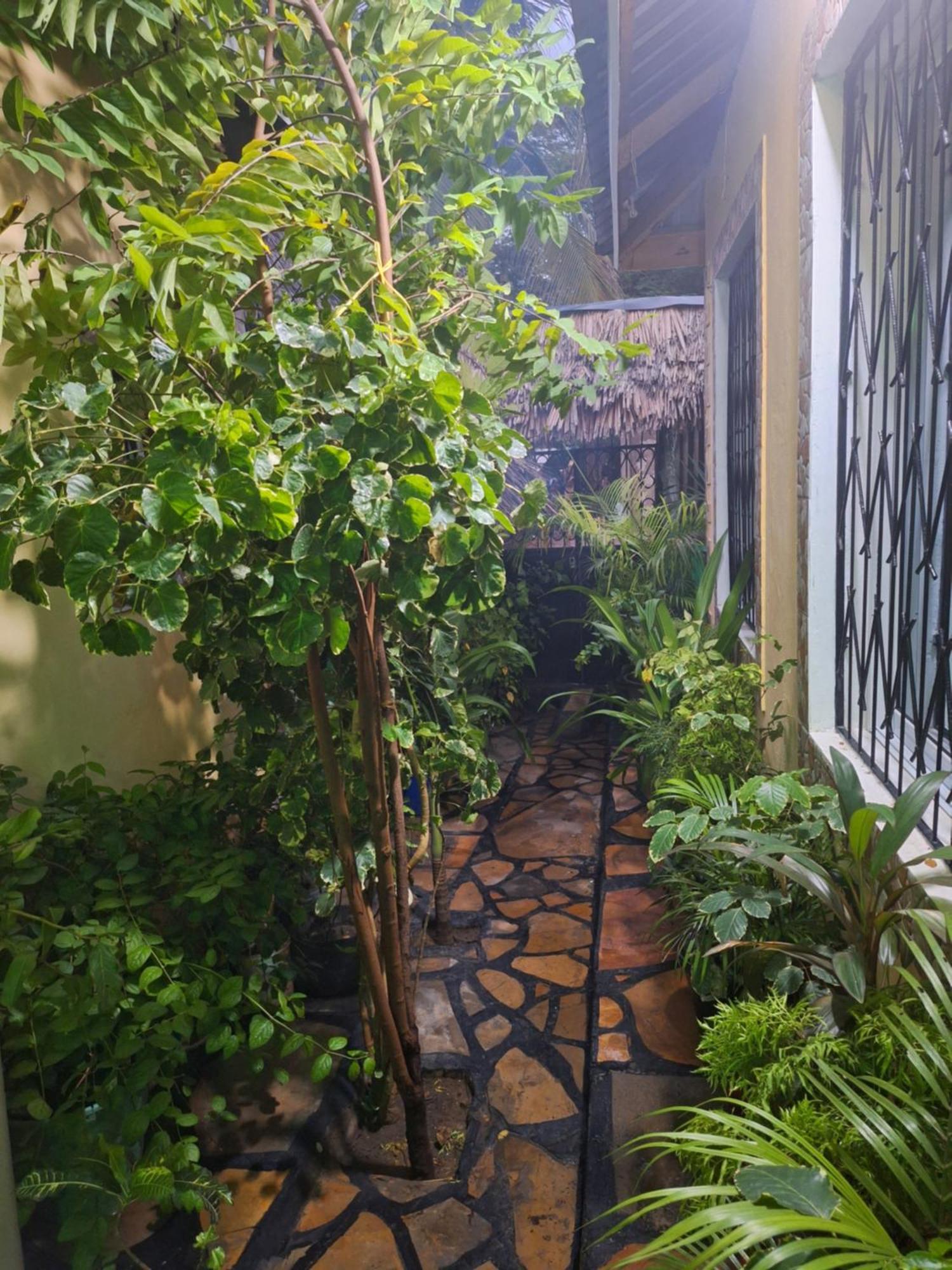 Mount Zion Guest House, Mtwapa Mtomondoni Mombasa Eksteriør billede